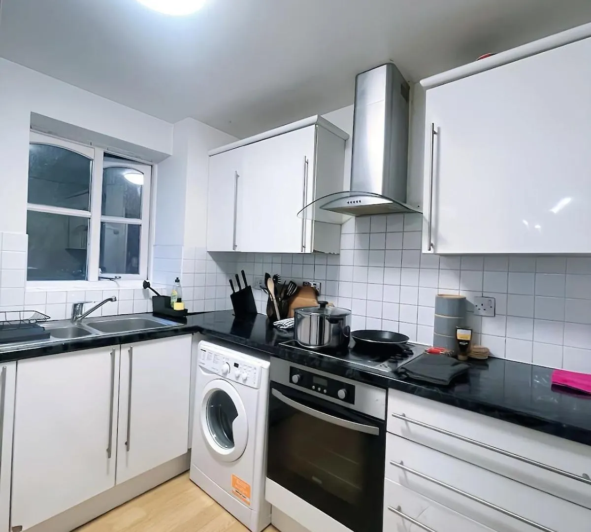 Modern Riverside 2Bedroom Apt Sleeps 4 Woolwich Greater London