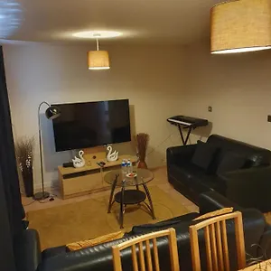 R&b Homes London