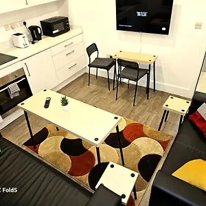 Sleephouse Partying Is Not Allowed Pls Appartement