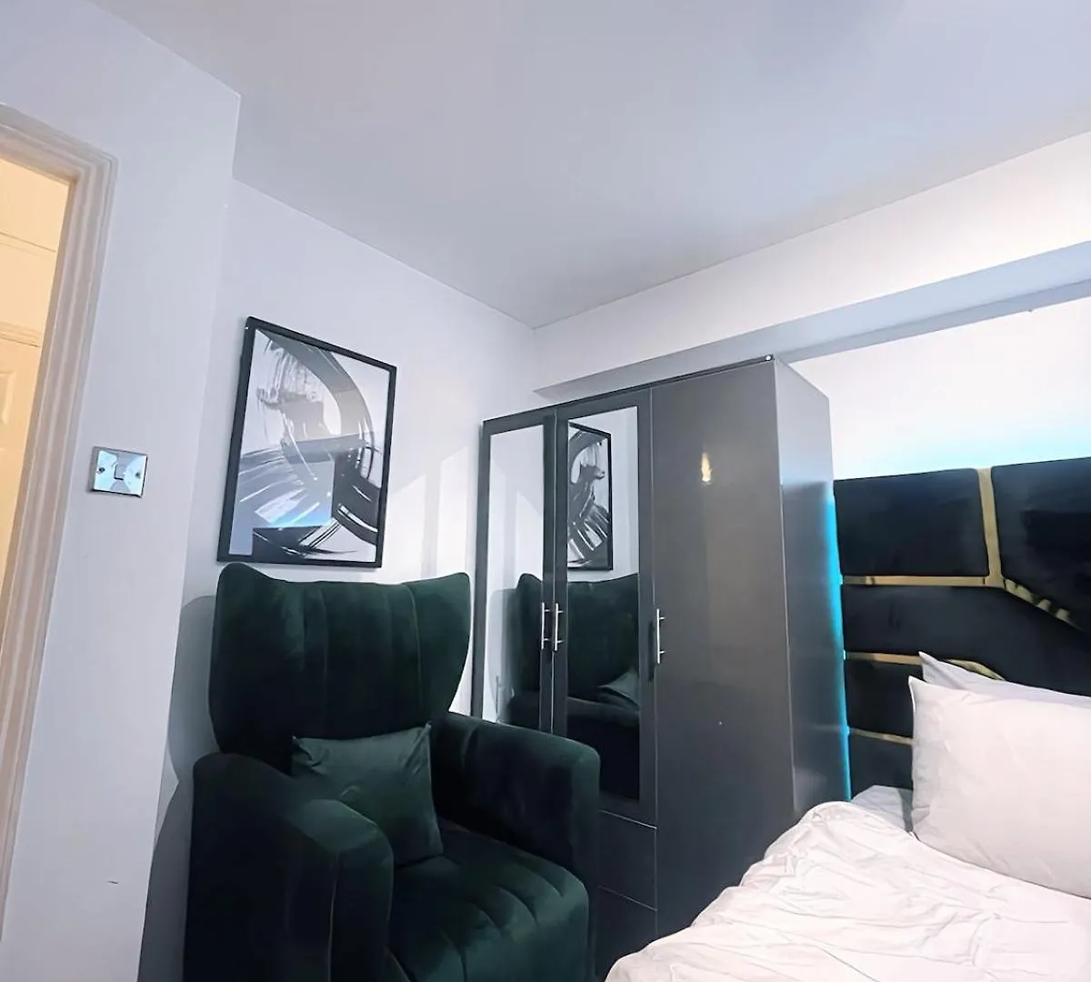 Modern Riverside 2Bedroom Apt Sleeps 4 Woolwich Greater London Apartment